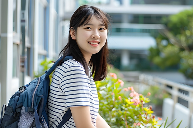 我是高一生，女，是广东的，想高考报航海专业，航海学院招生有什么要求？专科能报航海学院吗？分数线多少